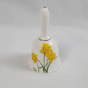 Bone China Daffodil Bell – Taiwan – Yellow Floral Gold Rim
